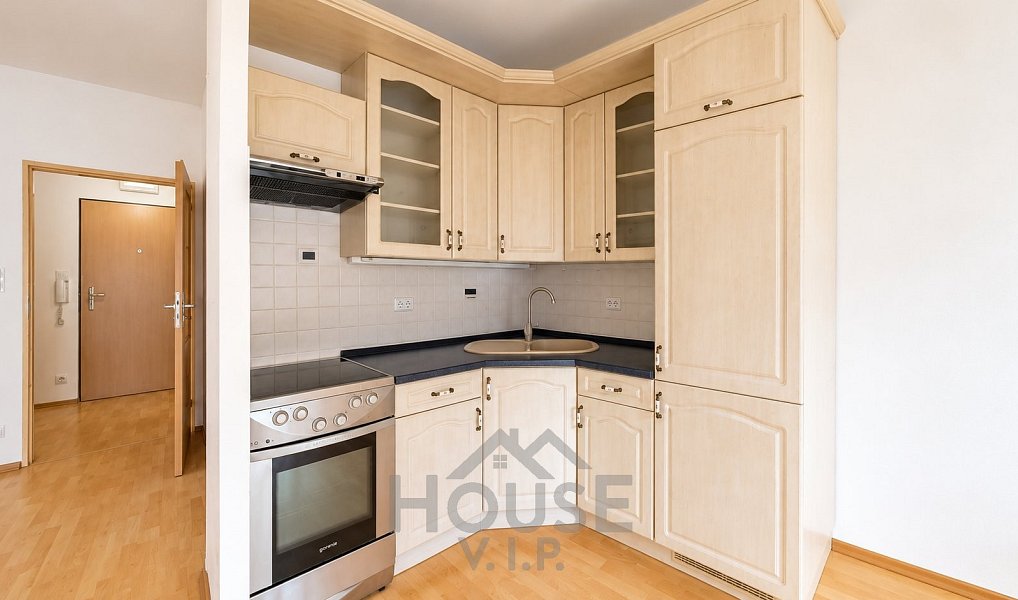 Prodej bytu 1+kk 34 m², Praha – náhled fotky 5