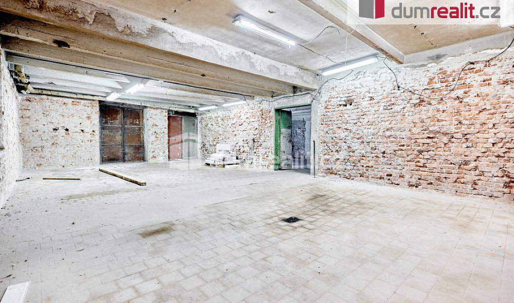 Prodej výrobních prostor 2 500 m², Štědrá – náhled fotky 21