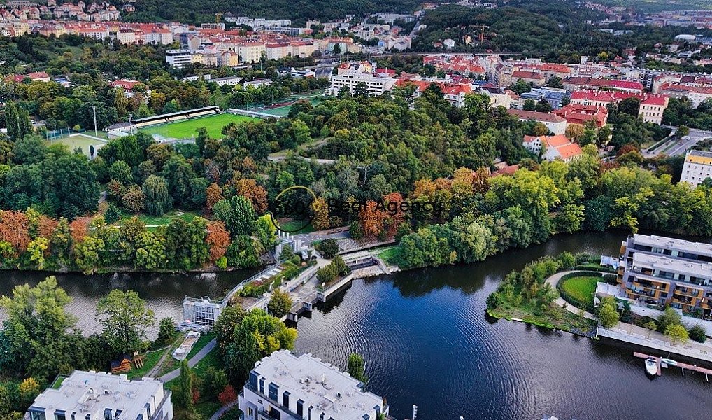 Prodej bytu 2+1 62 m², Praha – náhled fotky 24