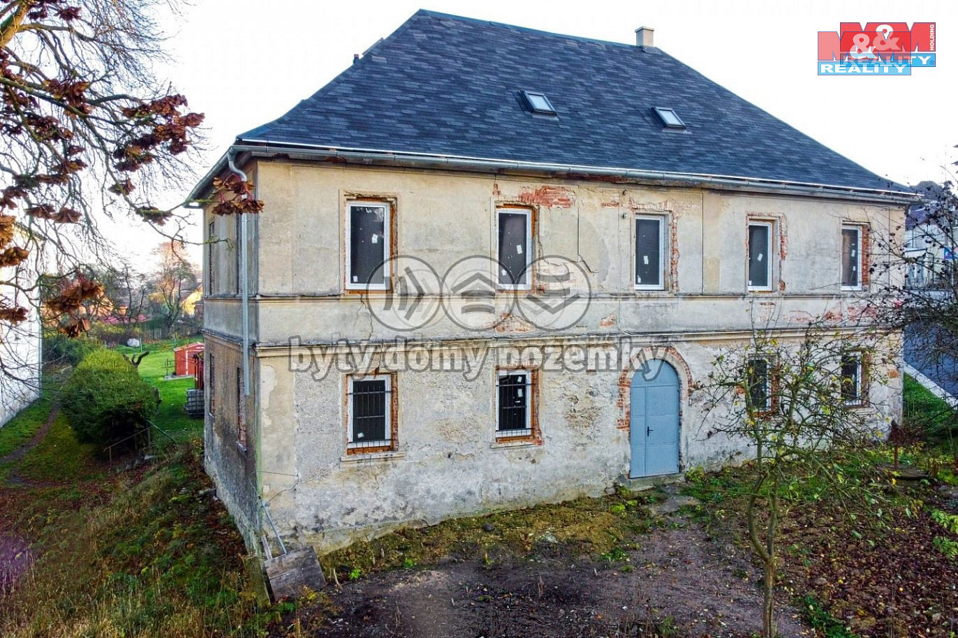 Prodej domu 300 m² s pozemkem 635 m²