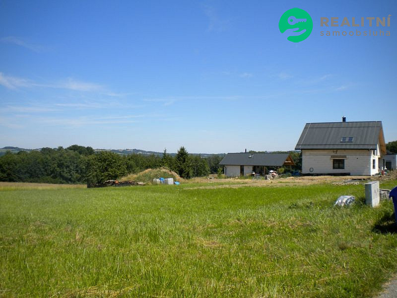 Prodej stavebního pozemku 1 685 m² – fotografie 4