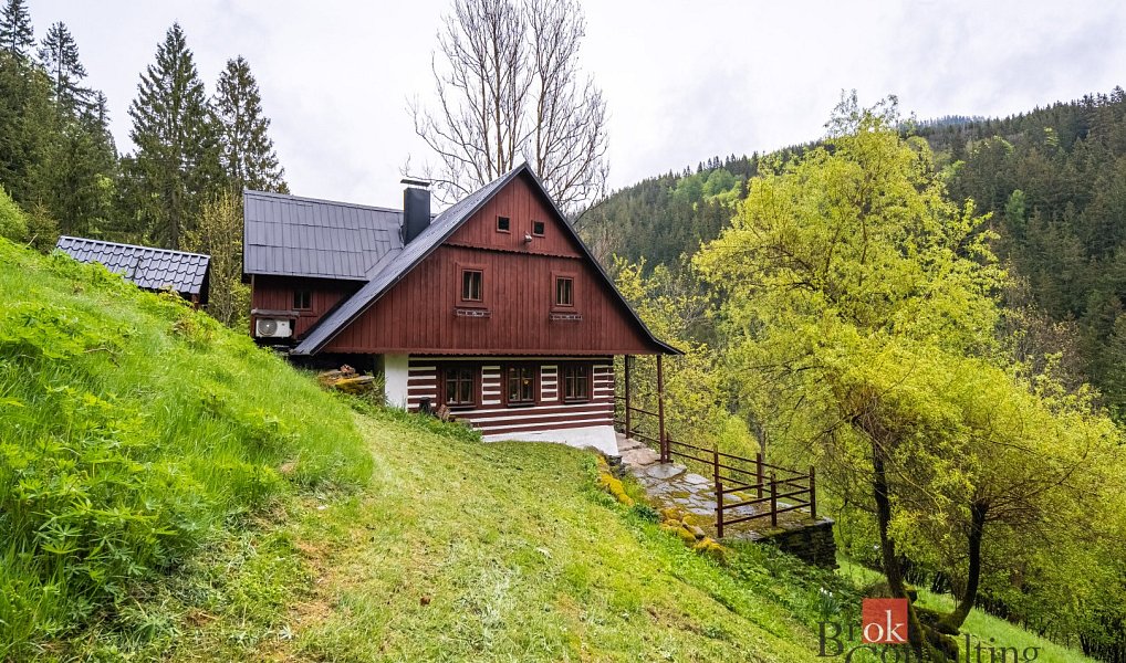 Prodej domu 250 m² s pozemkem 4 135 m², Vrchlabí – náhled fotky 4