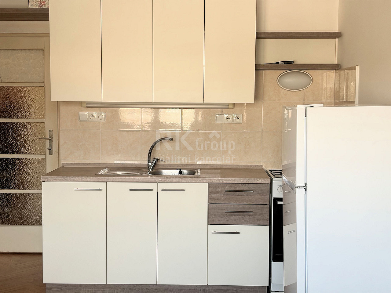 Pronájem bytu 1+kk 27 m² – fotografie 2