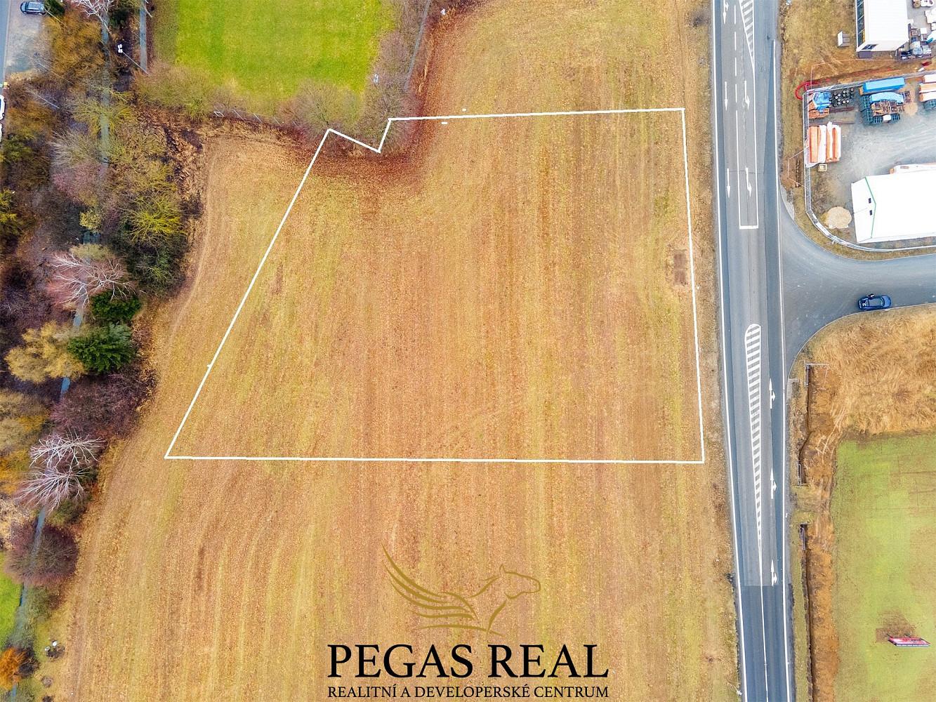 Prodej komerčního pozemku 4 303 m² – fotografie 2