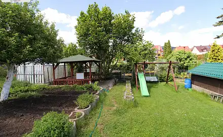 Prodej zahrady 542 m², Nerudova, Karlovy Vary - Stará Role
