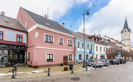 Prodej obchodních prostor 425 m², Staré nám., Ostrov, okres Karlovy Vary