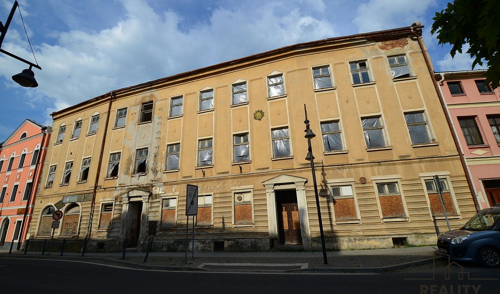 Prodej ubytovacího objektu 2 512 m², Zlaté Hory – náhled fotky 3