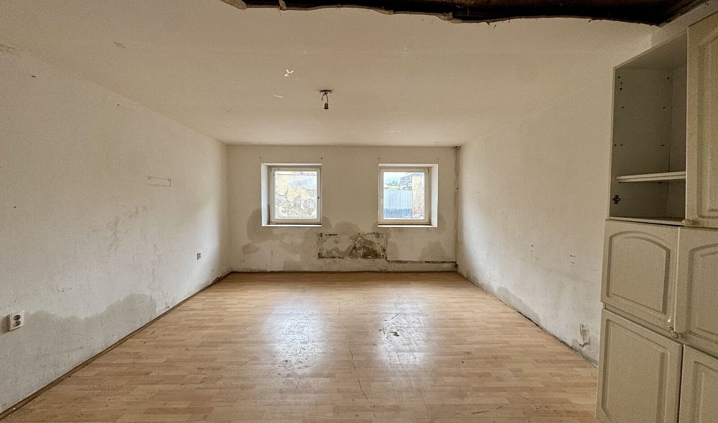 Prodej domu 160 m² s pozemkem 255 m², Trmice – náhled fotky 3