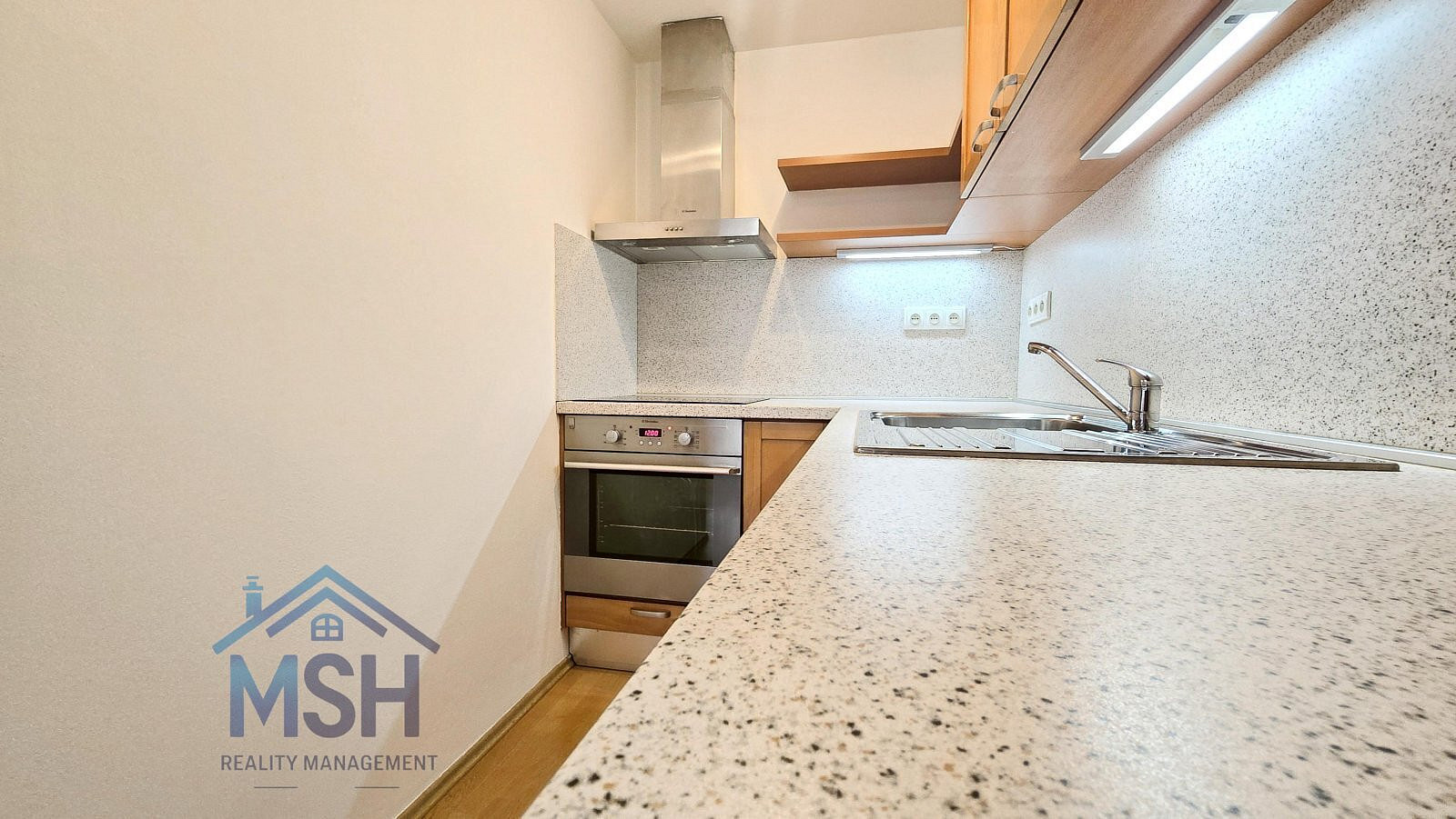 Pronájem bytu 1+kk 40 m²