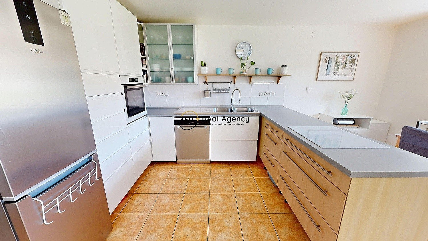 Pronájem domu 163 m² s pozemkem 700 m² — photo 3