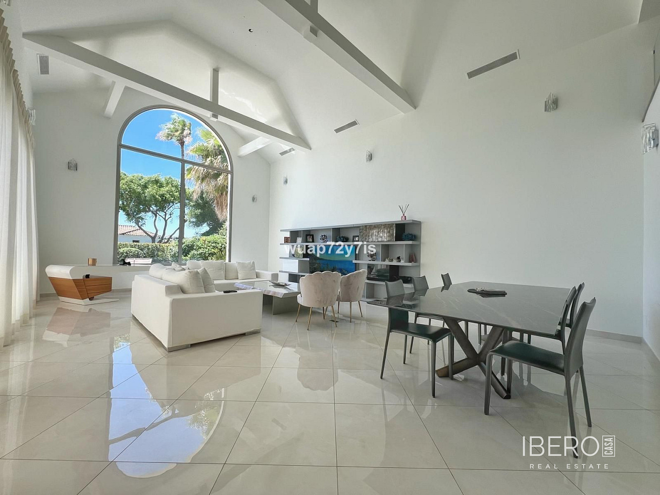 Prodej domu 629 m² s pozemkem 1 480 m² - Més