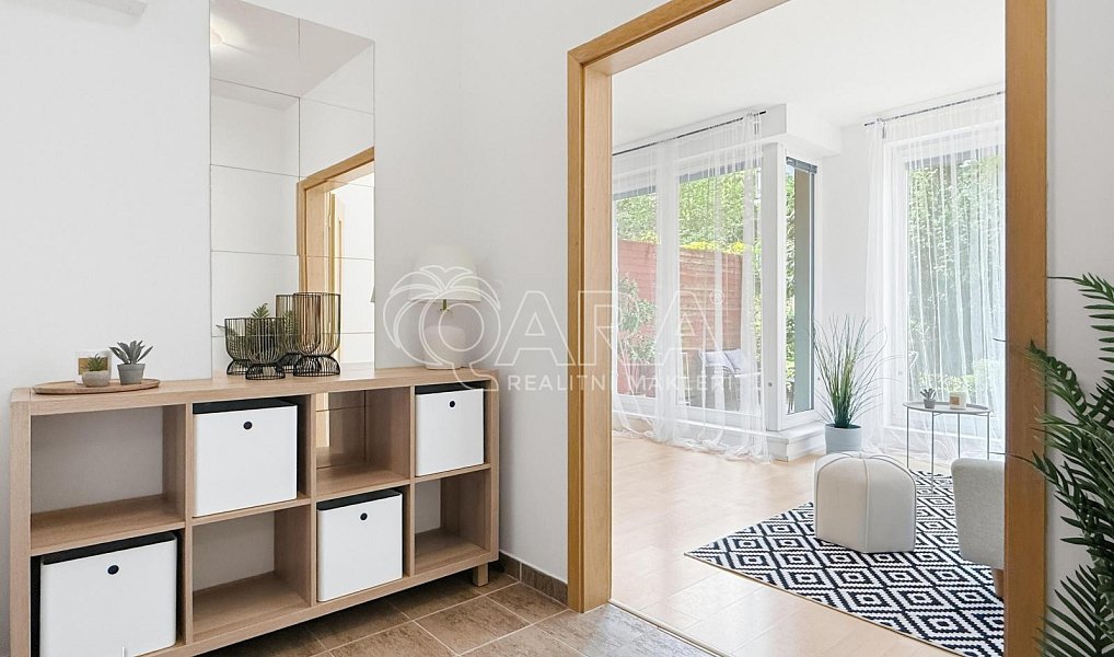 Prodej bytu 2+kk 101 m², Praha – náhled fotky 3