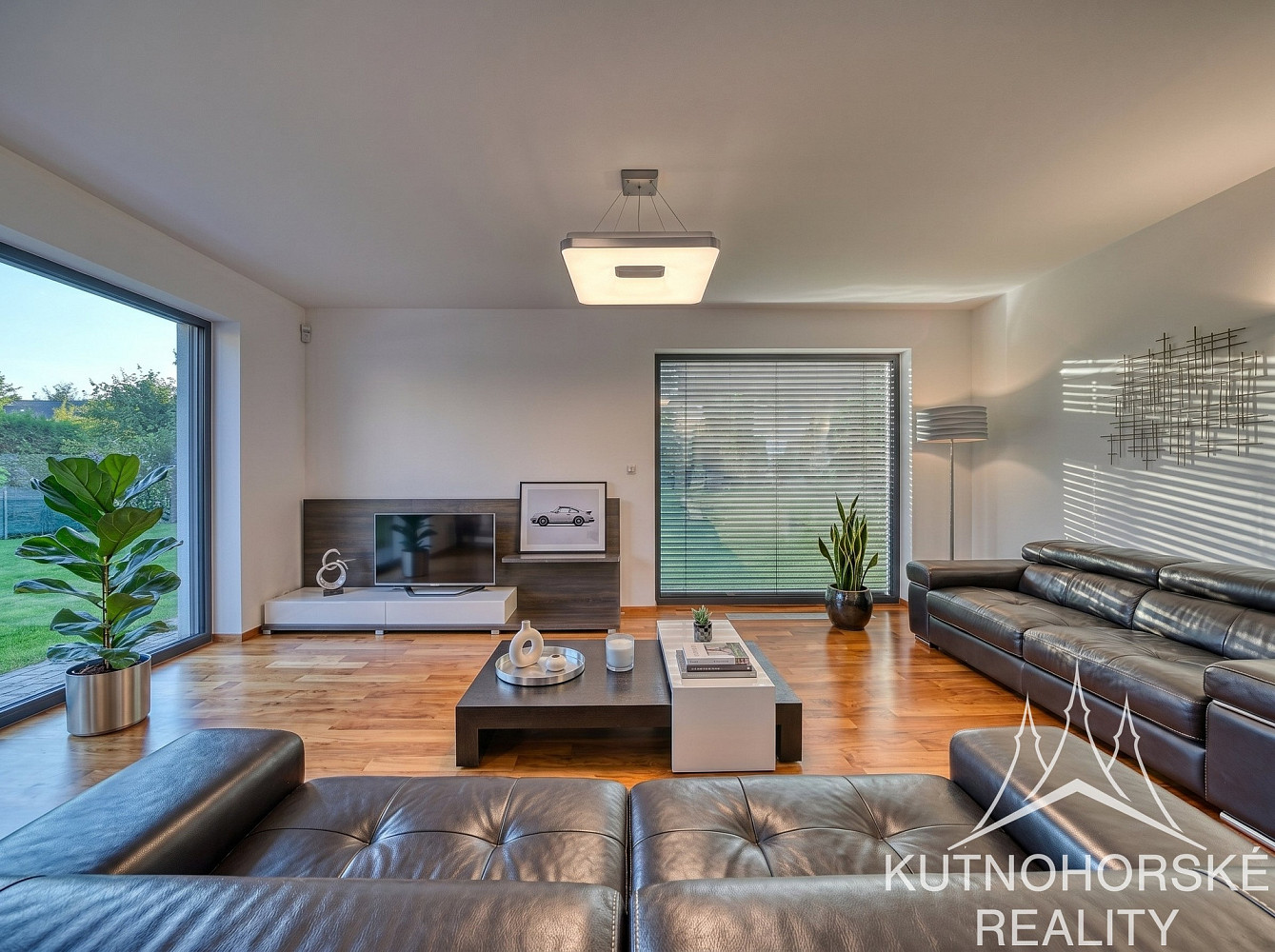 Prodej domu 252 m² s pozemkem 1 000 m² – pohled 5