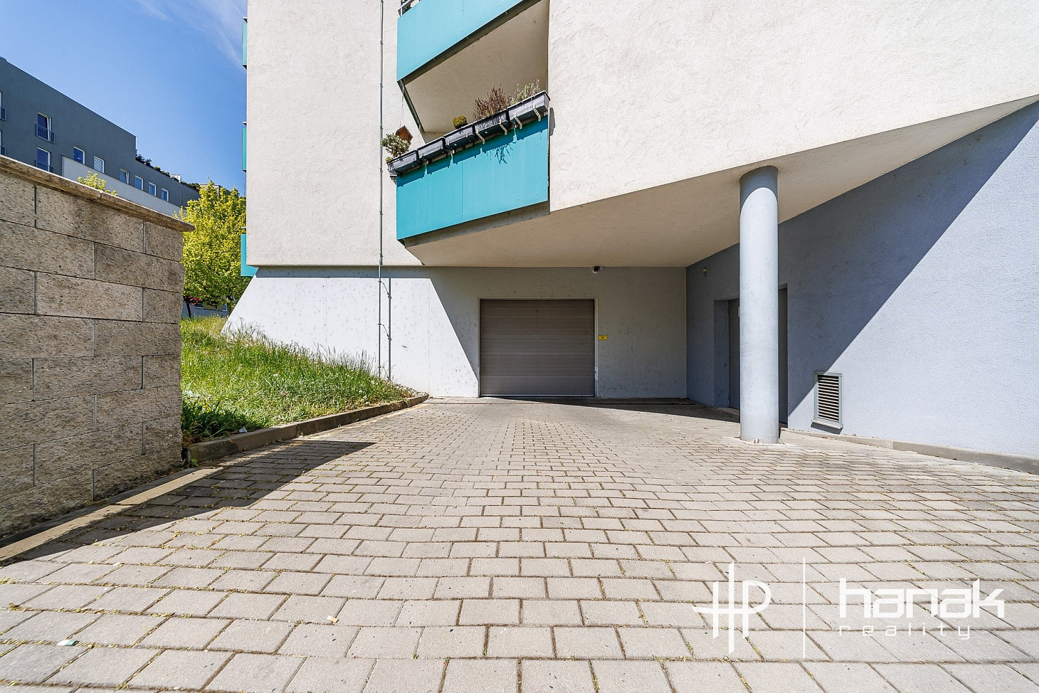 Pronájem garážového stání 12 m2, olomouc - řepčín