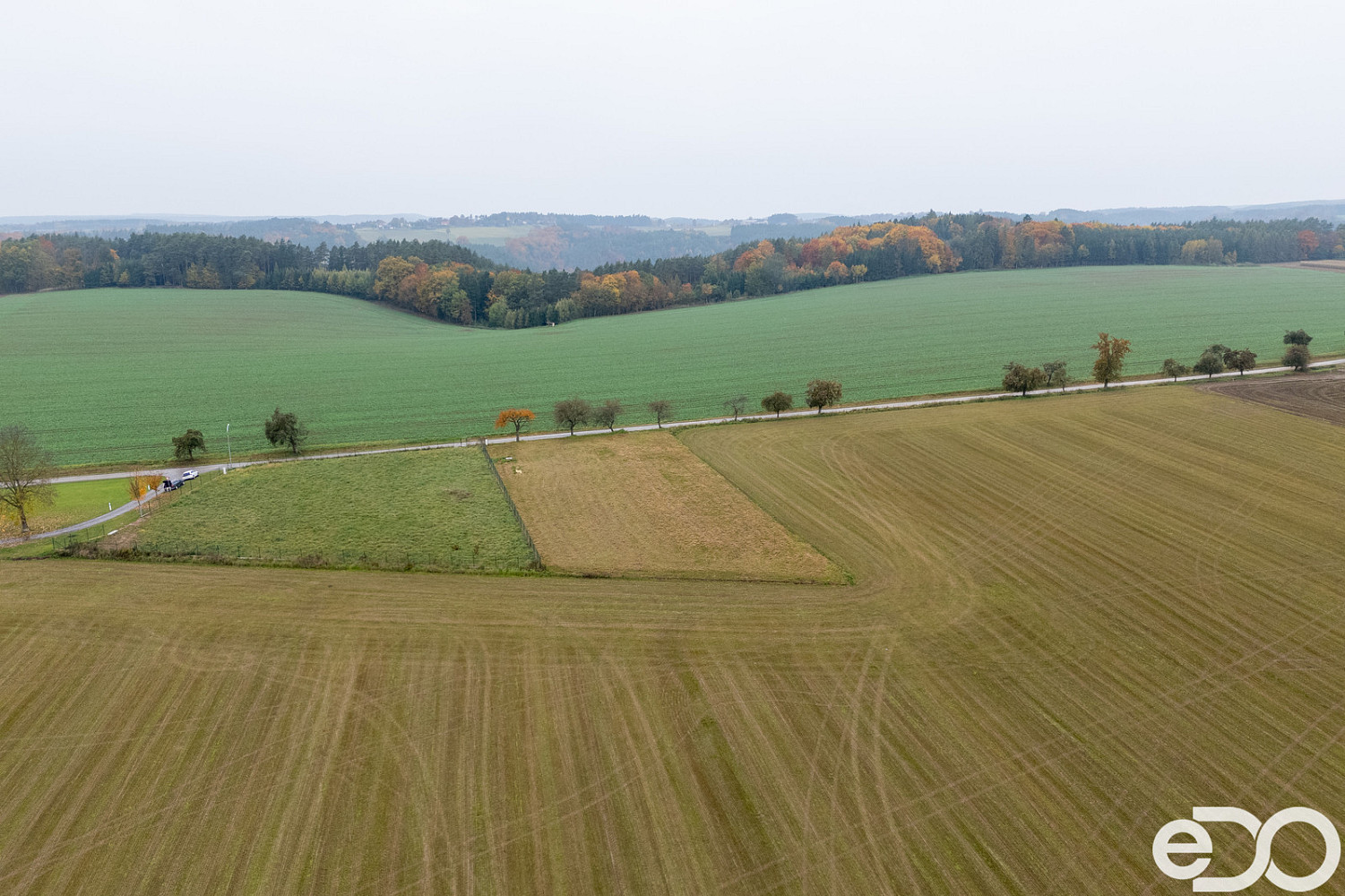 Prodej stavebního pozemku 3 080 m² – pohled 5