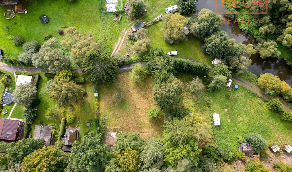Prodej stavebního pozemku 1 248 m², Libež – náhled fotky 4