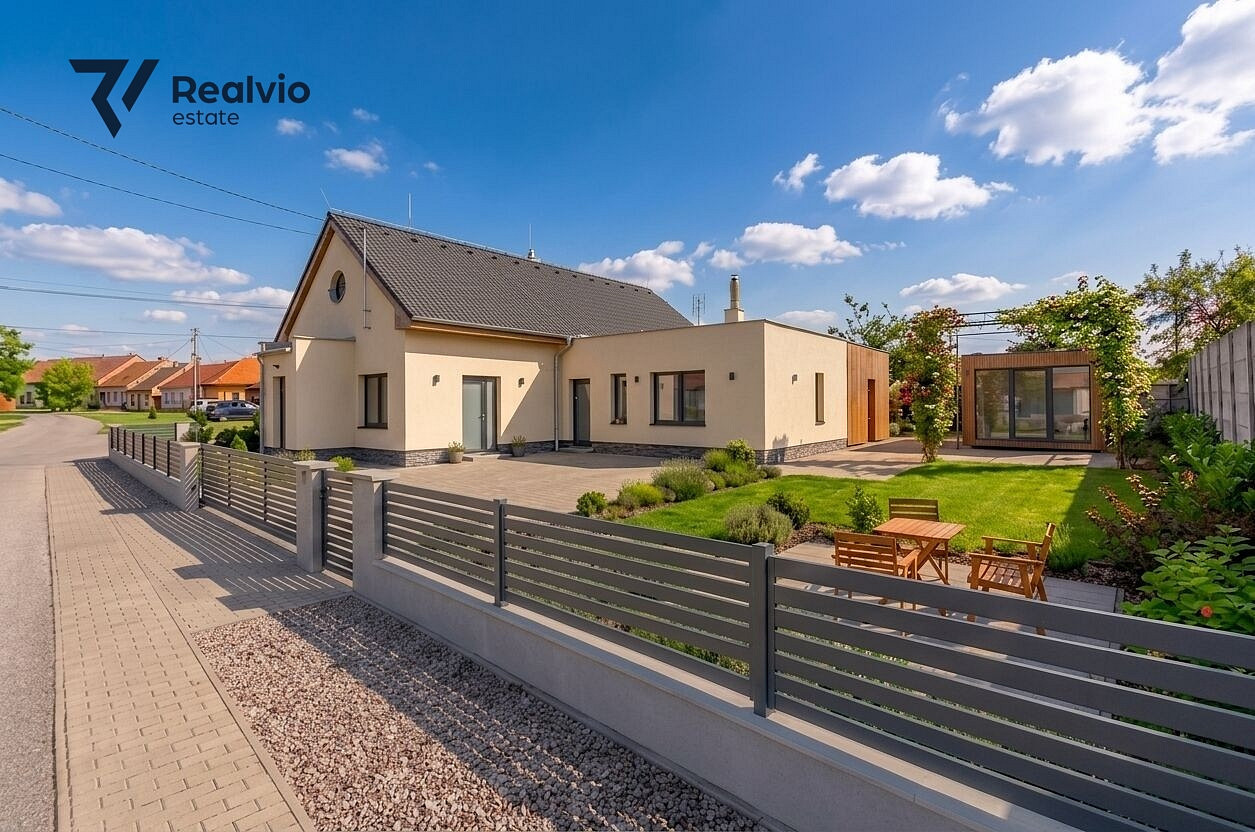 Prodej domu 136 m² s pozemkem 498 m²