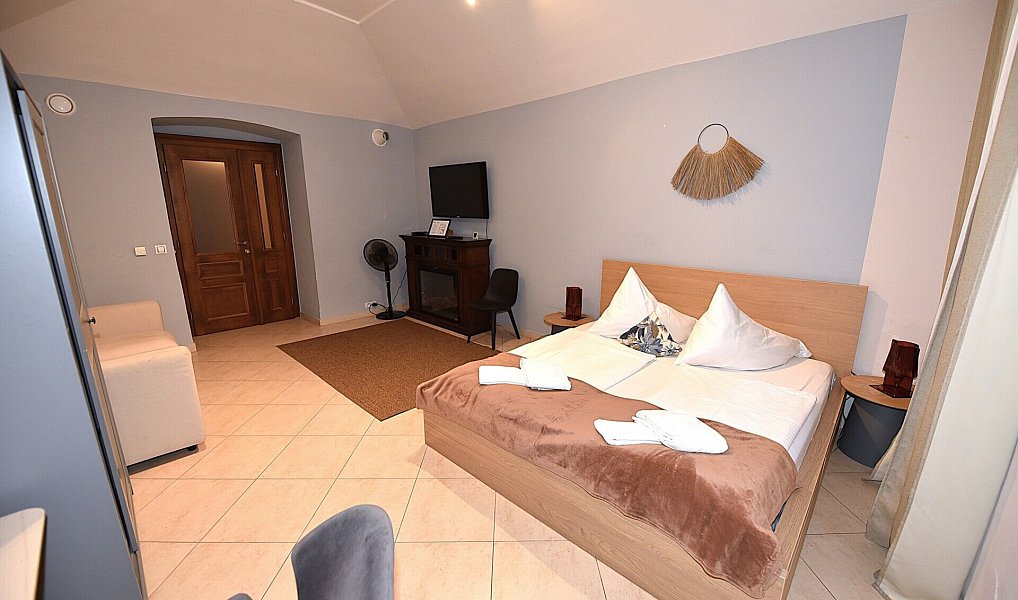 Prodej bytu 5+kk 224 m², Praha – náhled fotky 6