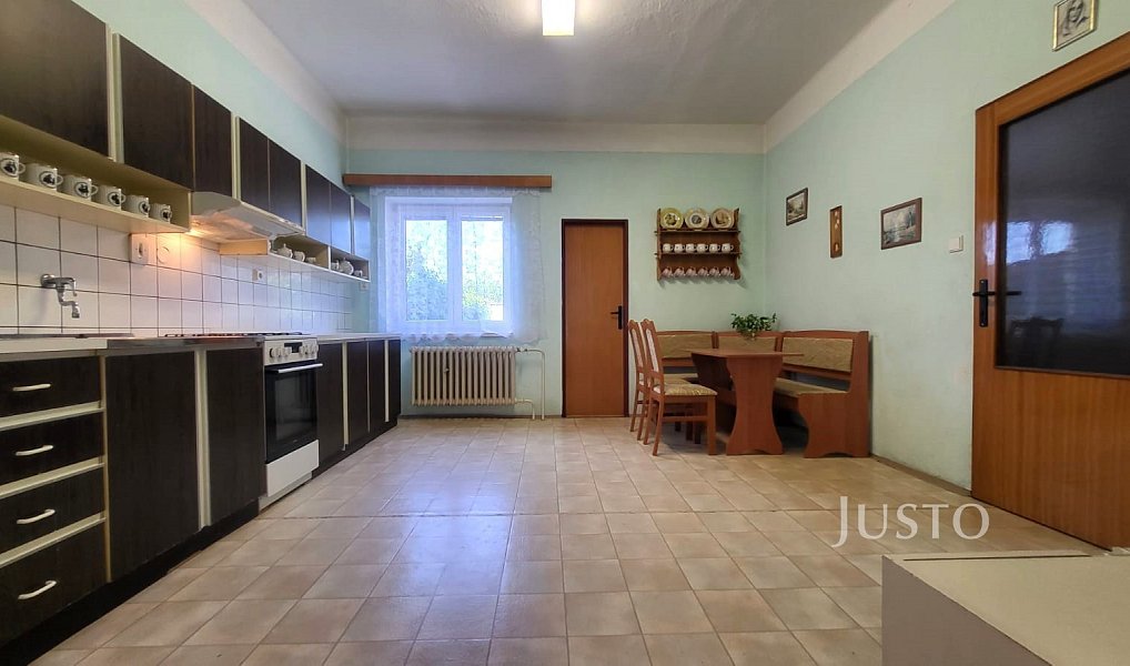 Prodej domu 231 m² s pozemkem 335 m², Písek – náhled fotky 19