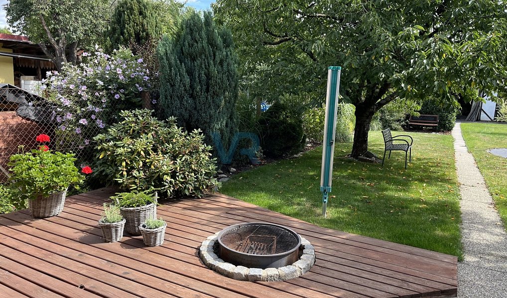 Prodej domu 150 m² s pozemkem 779 m², Planá – náhled fotky 12