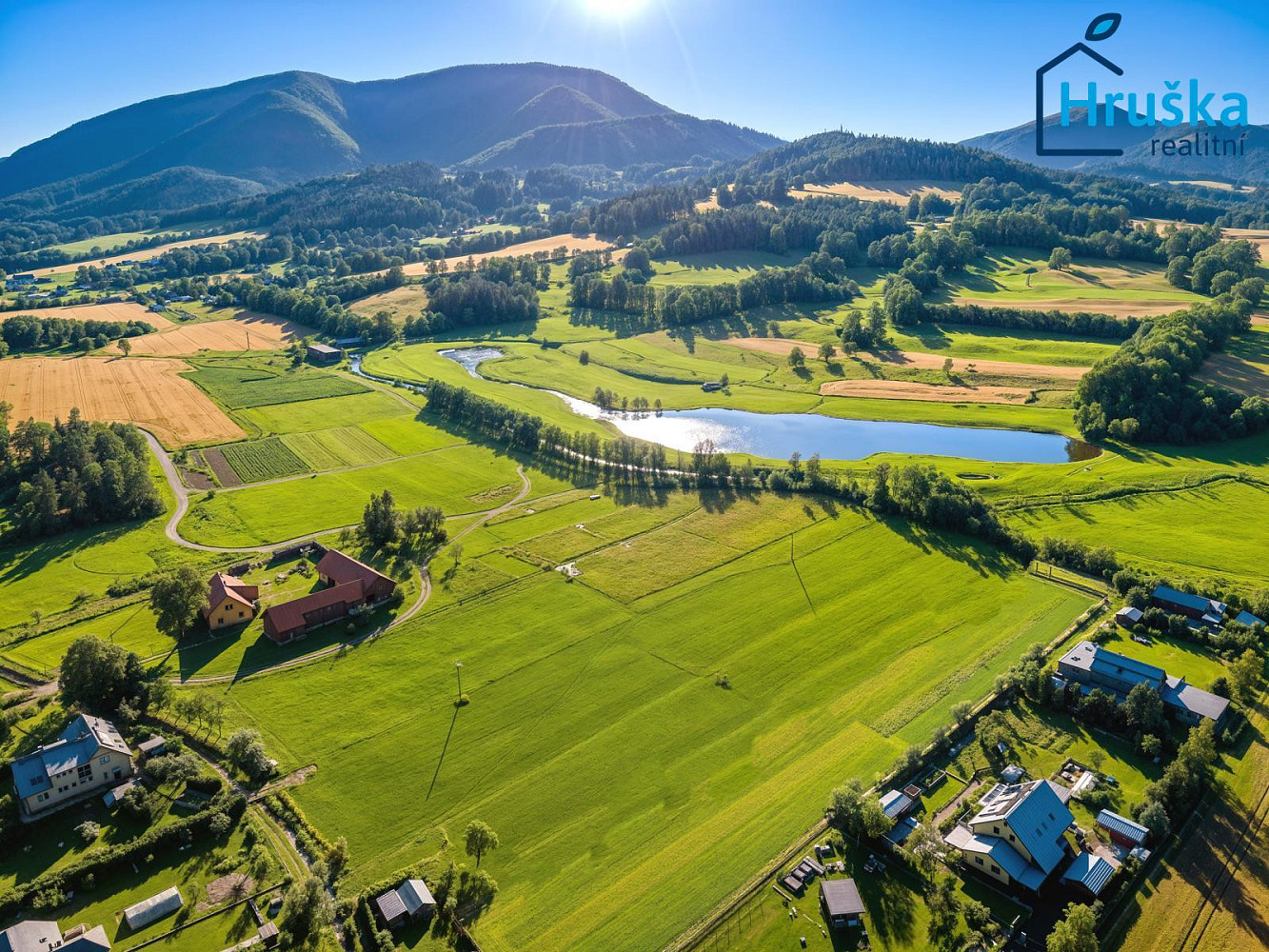 Prodej stavebního pozemku 5 336 m² – fotografie 2