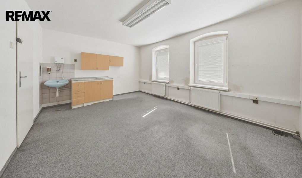 Prodej domu 470 m² s pozemkem 464 m², Nový Bor – náhled fotky 38