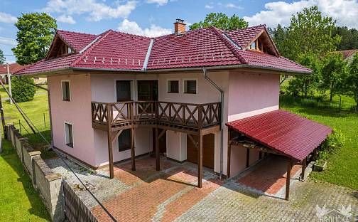 Prodej domu 238 m² s pozemkem 940 m², Třešovice, okres Strakonice