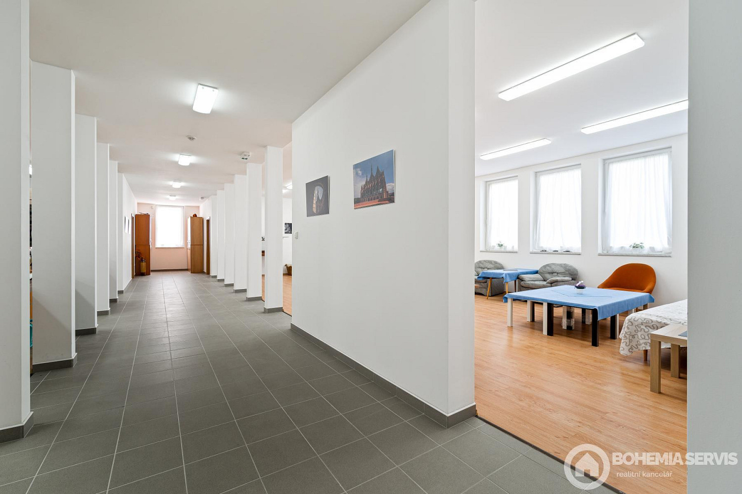Pronájem kanceláře 284 m² – fotografie 4