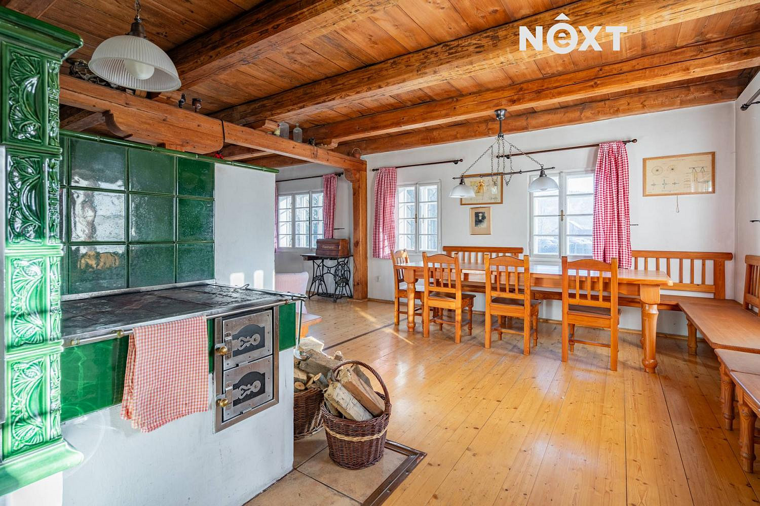Prodej domu 276 m² s pozemkem 1 136 m² – fotografie 2