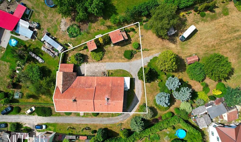 Prodej domu 228 m² s pozemkem 842 m², Holice – náhled fotky 11