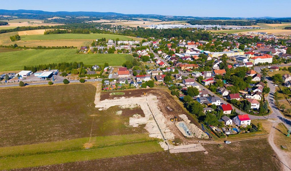 Prodej stavebního pozemku 819 m², Solnice – náhled fotky 4