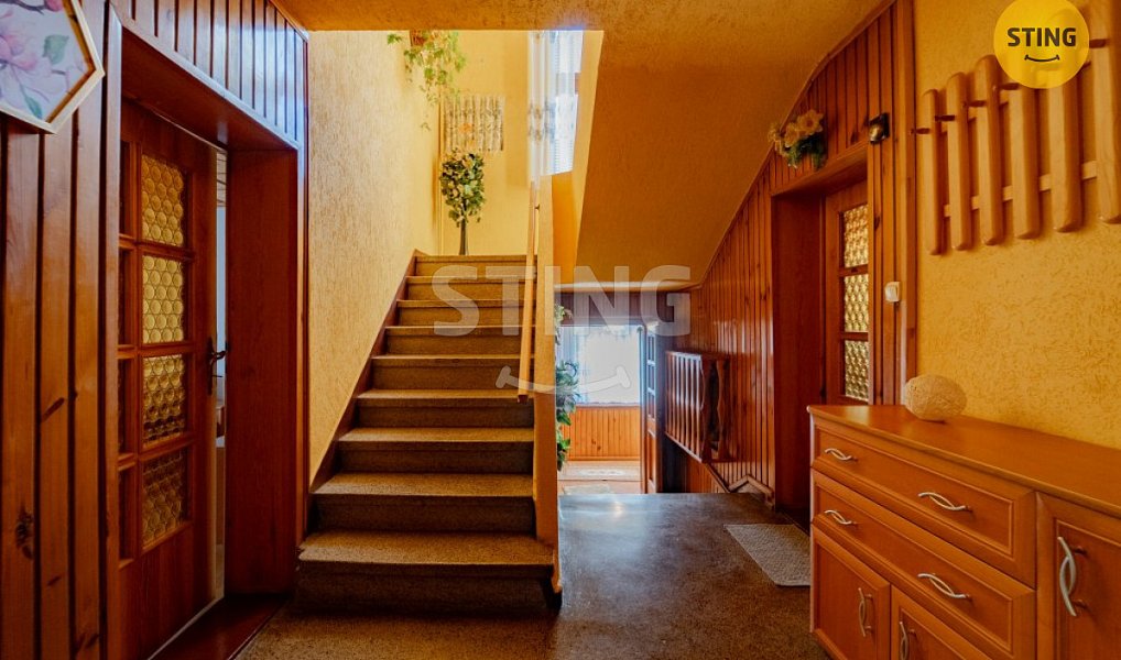 Prodej domu 410 m² s pozemkem 3 700 m², Holasovice – náhled fotky 28