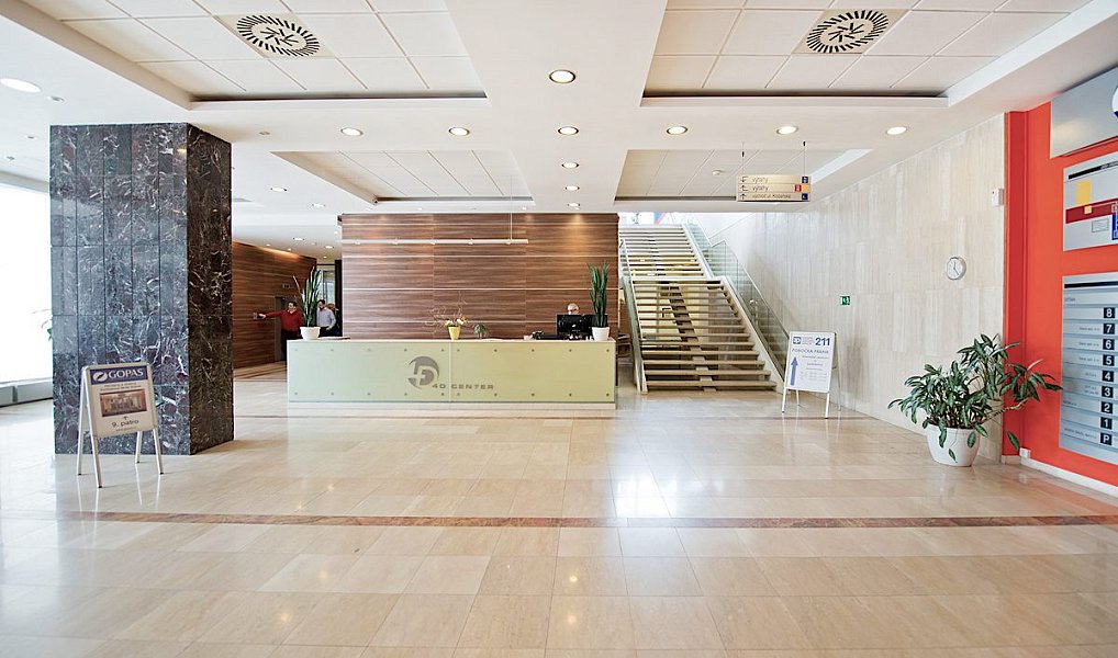 Pronájem kanceláře 152 m², Praha – náhled fotky 2