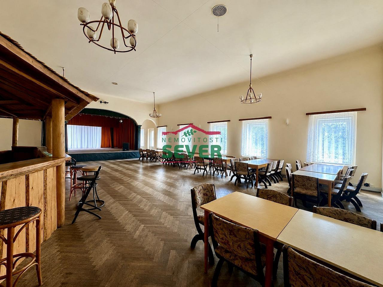 Prodej komerčního objektu (jiného typu) 800 m² – fotografie 3