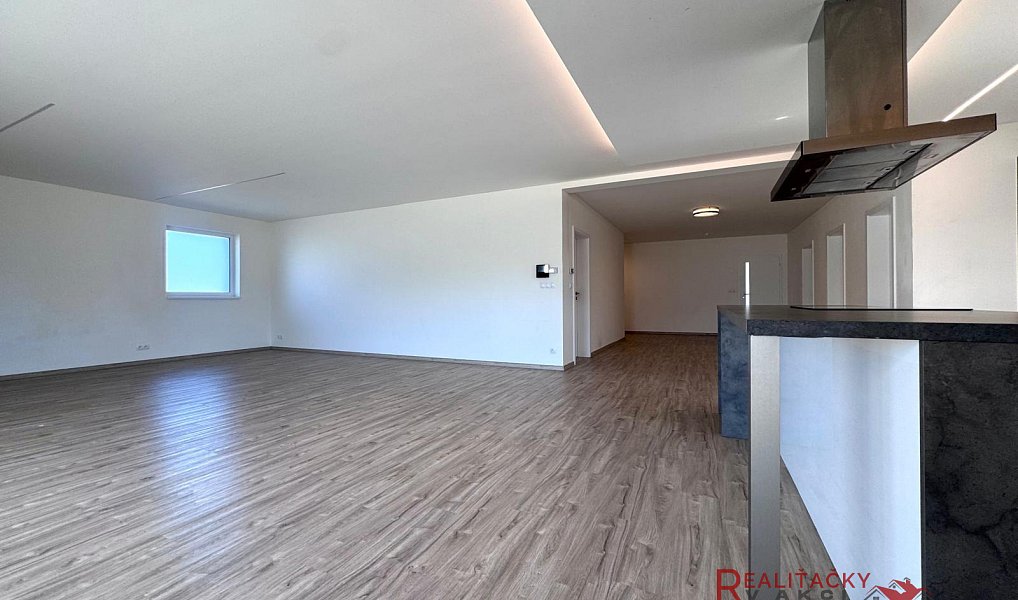 Prodej domu 208 m² s pozemkem 848 m², Dolní Dunajovice – náhled fotky 5