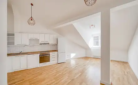 Prodej bytu 3+kk 79 m², Řehořova, Praha 3 - Žižkov