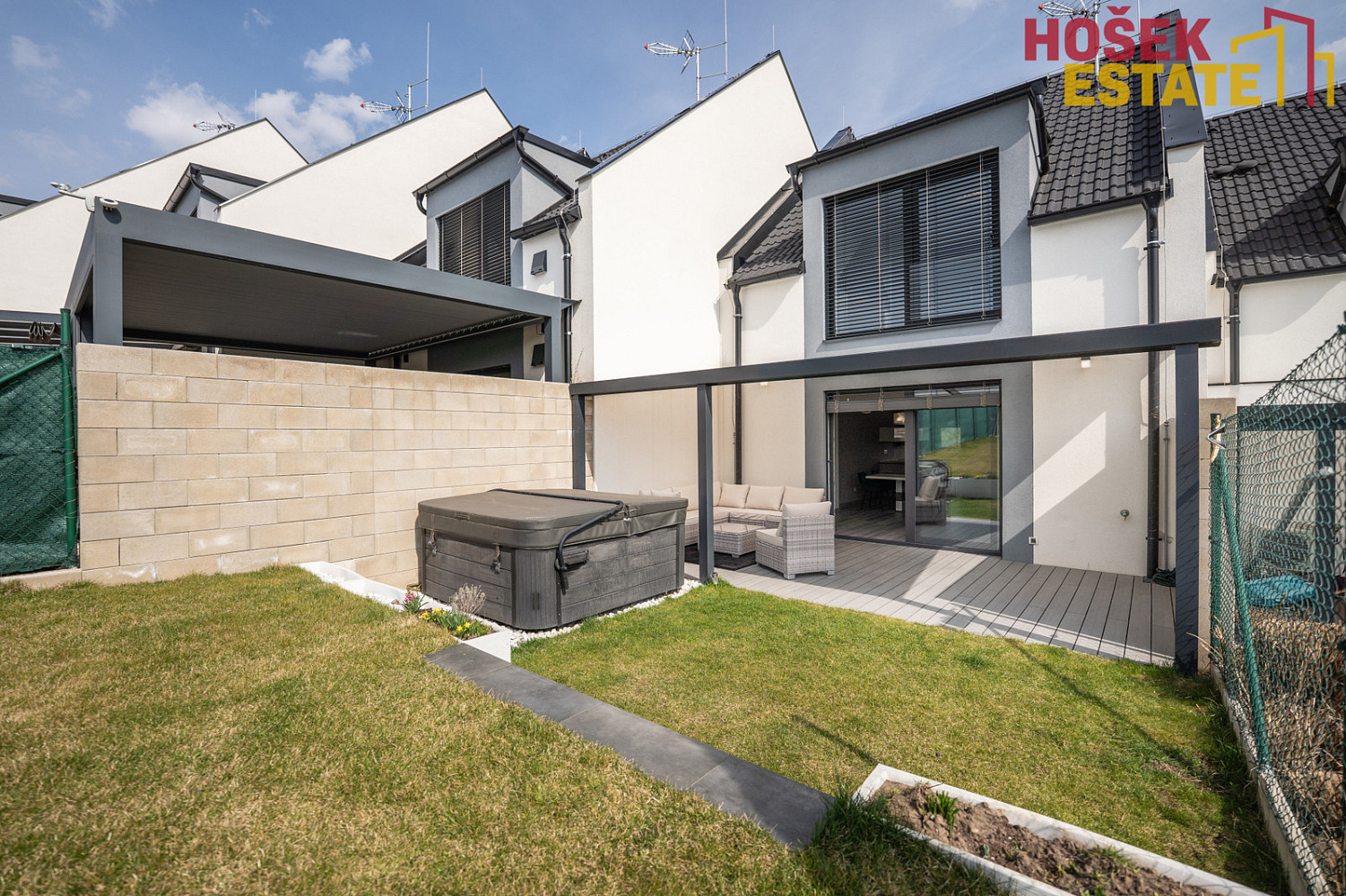 Prodej domu 93 m² s pozemkem 237 m²
