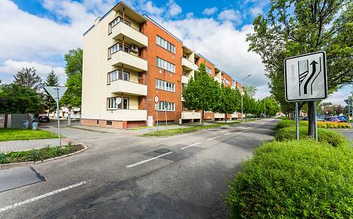 Prodej bytu 3+kk 81 m², Janáčkova, Prostějov