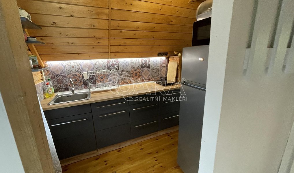 Prodej chaty/chalupy 45 m² s pozemkem 385 m², Rabyně – náhled fotky 11