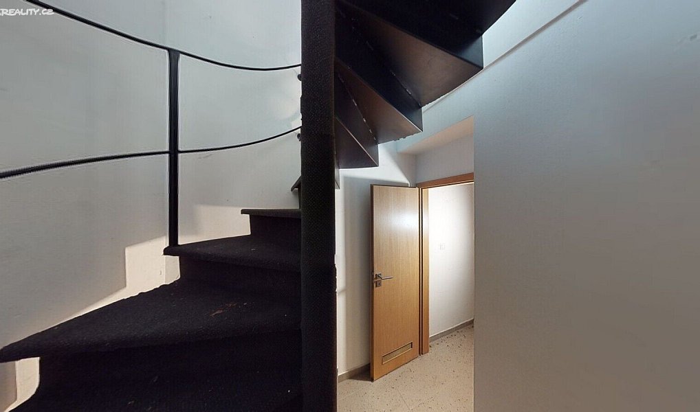 Prodej obchodních prostor 150 m², Karlovy Vary – náhled fotky 9