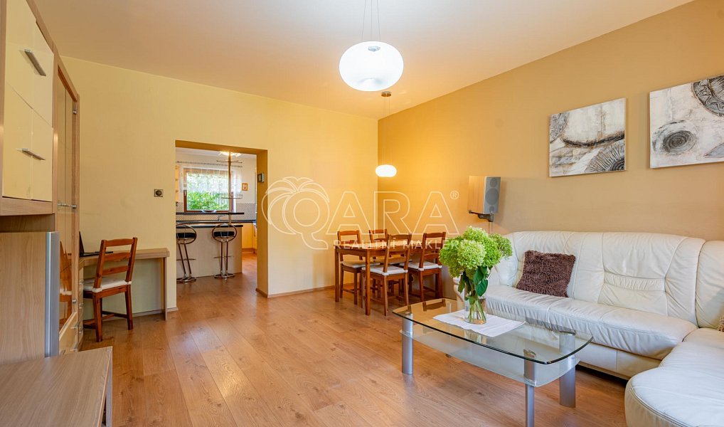 Prodej domu 320 m² s pozemkem 1 701 m², Mořina – náhled fotky 15