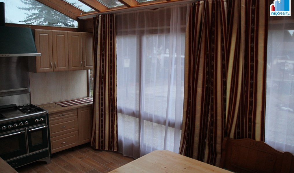Prodej ubytovacího objektu 1 746 m², Železná Ruda – náhled fotky 11