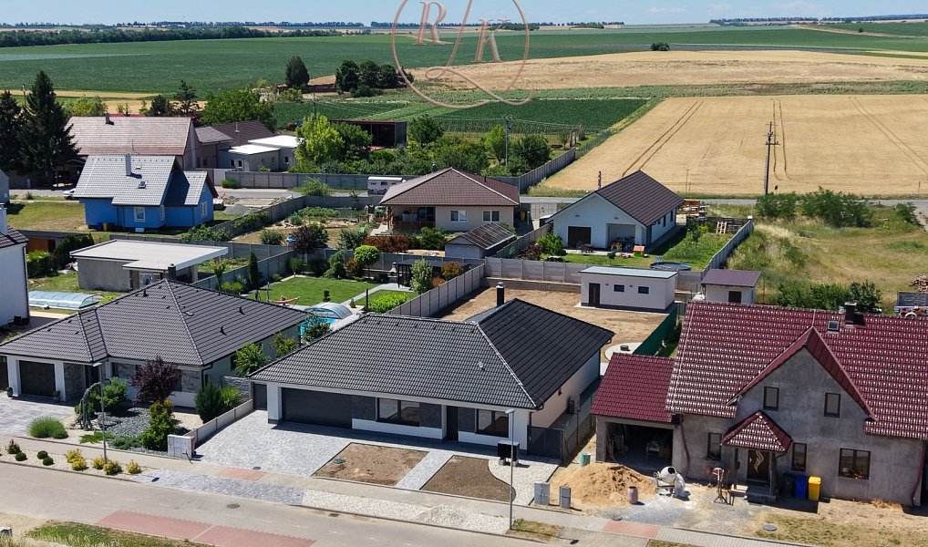 Prodej domu 170 m² s pozemkem 1 000 m², Kupařovice – náhled fotky 10