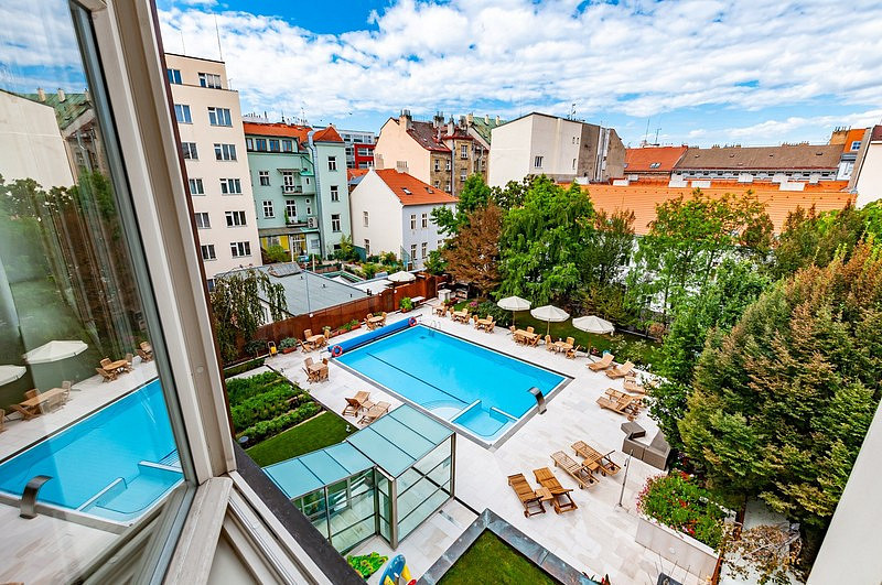 Pronájem bytu 3+kk 107 m²