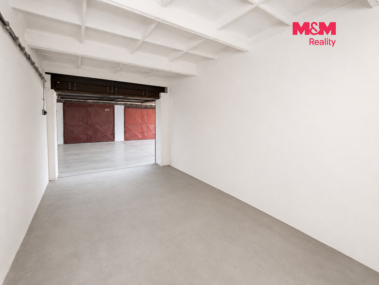 Pronájem garáže, 17 m2, Kladno, ul. Bellevue – fotografie 3