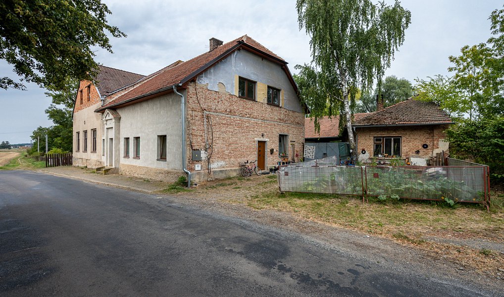 Prodej ubytovacího objektu 852 m², Chroustovice – náhled fotky 23
