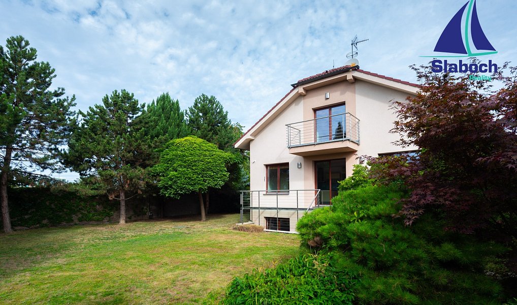 Prodej domu 198 m² s pozemkem 641 m², Praha – náhled fotky 33