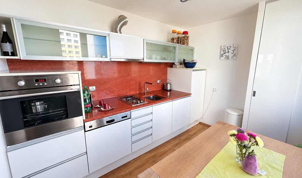 Prodej bytu 3+1 66 m², Hradec Králové – náhled fotky 4