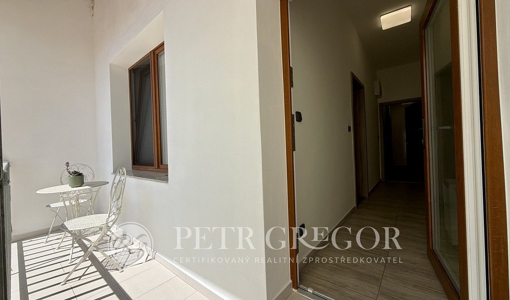 Pronájem bytu 1+kk 35 m², Poděbrady – náhled fotky 10