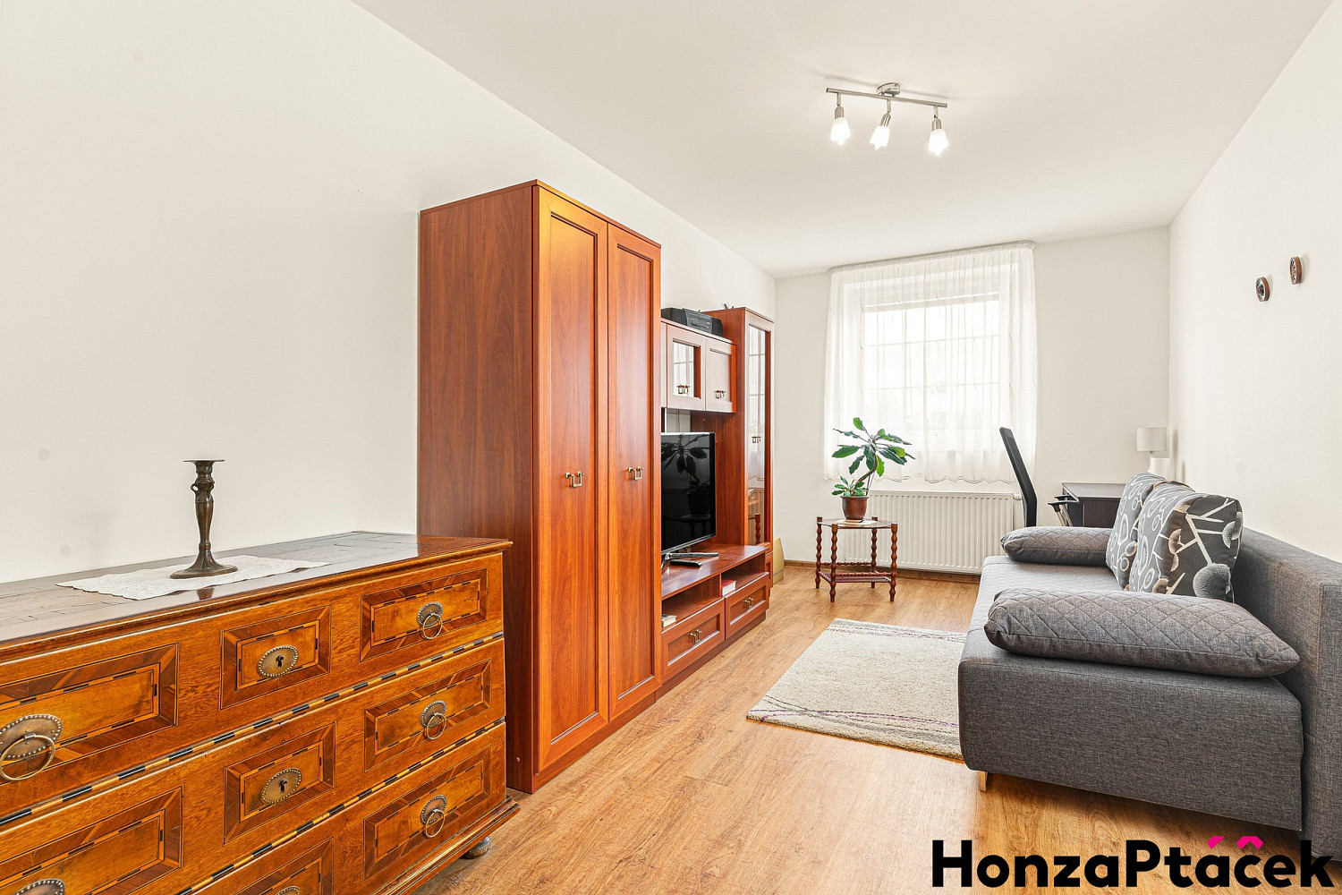 Prodej domu 187 m² s pozemkem 422 m² – pohled 6